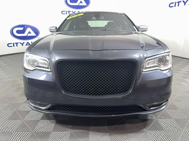 2018 Chrysler 300 300C