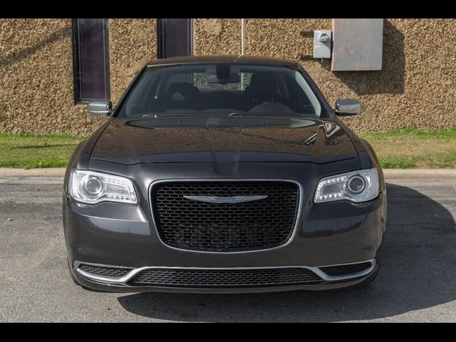 2018 Chrysler 300 Touring