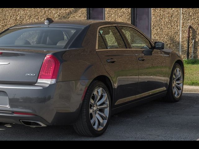 2018 Chrysler 300 Touring