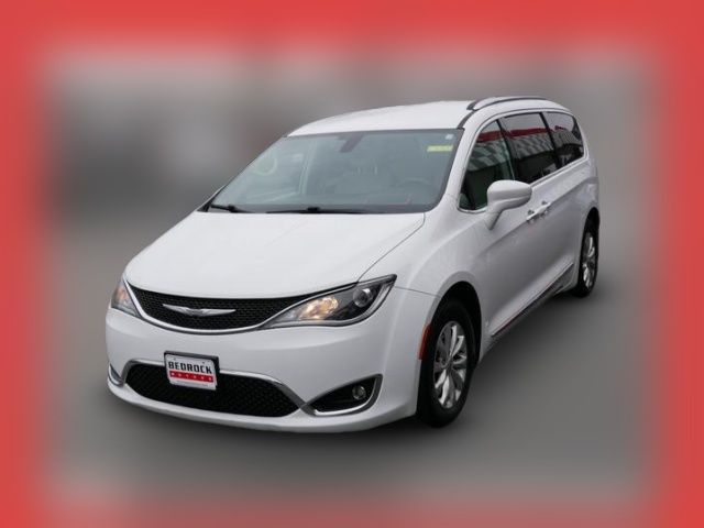 2018 Chrysler Pacifica Touring-L