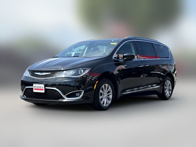 2018 Chrysler Pacifica Touring-L