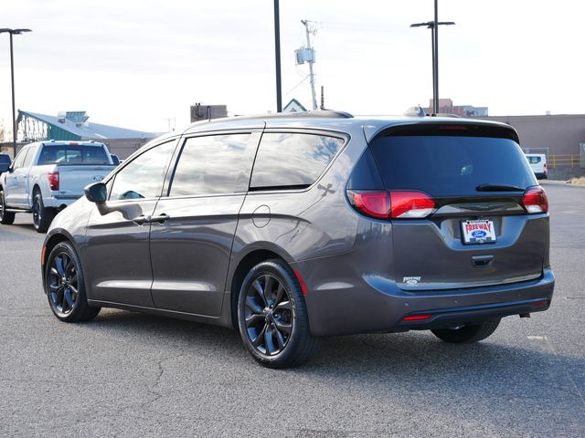 2018 Chrysler Pacifica Touring-L