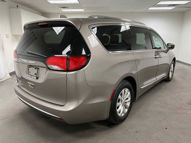 2018 Chrysler Pacifica Touring-L