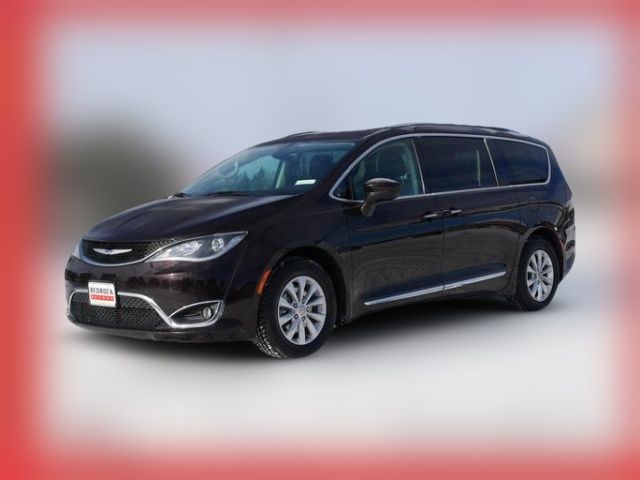 2018 Chrysler Pacifica Touring-L Plus