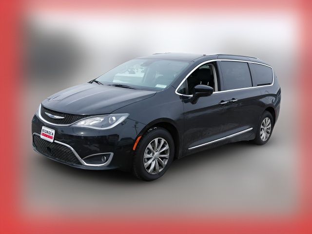 2018 Chrysler Pacifica Touring-L Plus