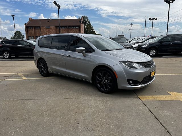 2018 Chrysler Pacifica Touring Plus