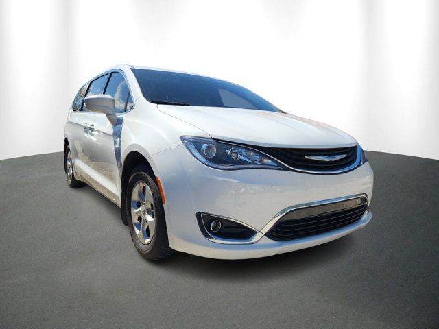 2018 Chrysler Pacifica Hybrid Touring L Plus