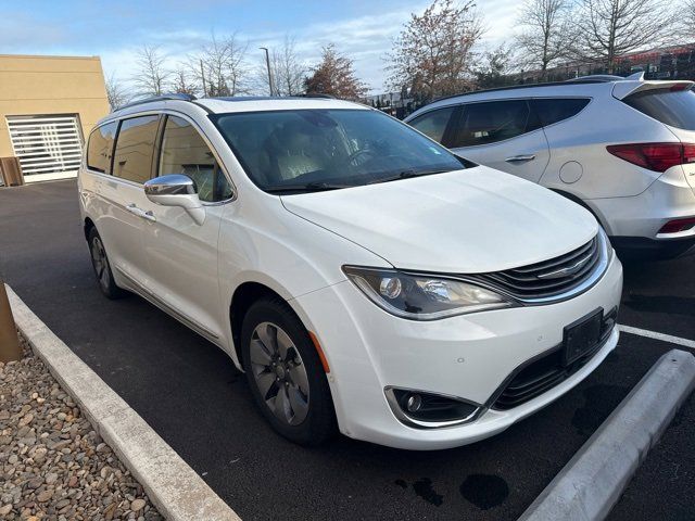 2018 Chrysler Pacifica Hybrid Limited