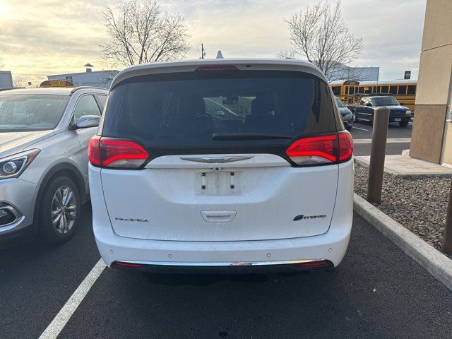 2018 Chrysler Pacifica Hybrid Limited