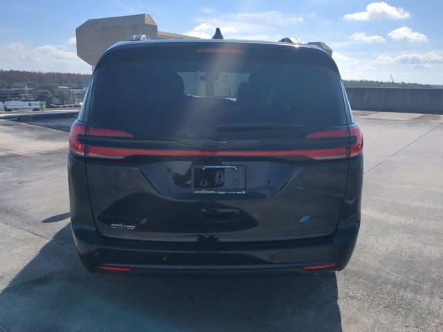 2018 Chrysler Pacifica Hybrid Limited