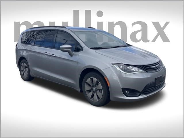 2018 Chrysler Pacifica Hybrid Touring L