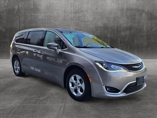 2018 Chrysler Pacifica Hybrid Touring L Plus