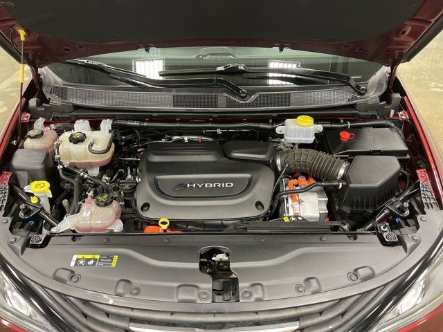 2018 Chrysler Pacifica Hybrid Touring L Plus