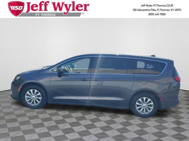 2018 Chrysler Pacifica LX