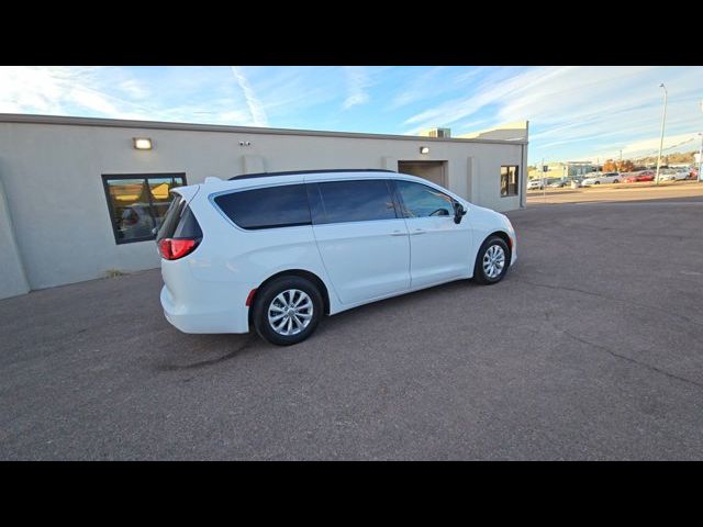 2018 Chrysler Pacifica LX