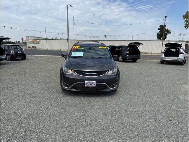 2018 Chrysler Pacifica Touring-L