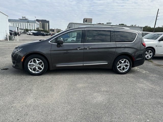 2018 Chrysler Pacifica Touring-L