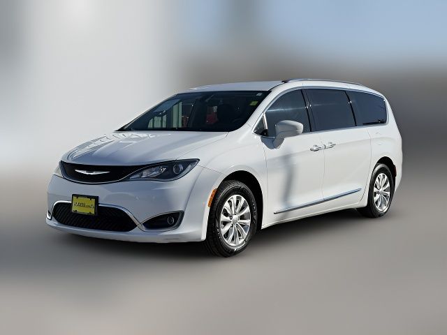 2018 Chrysler Pacifica Touring-L