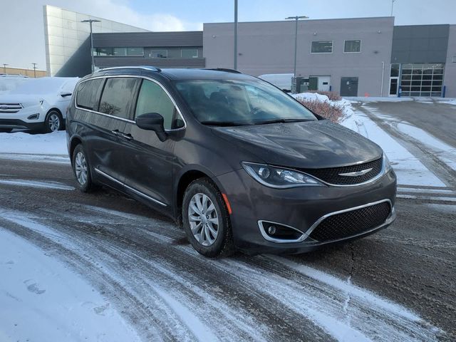 2018 Chrysler Pacifica Touring-L