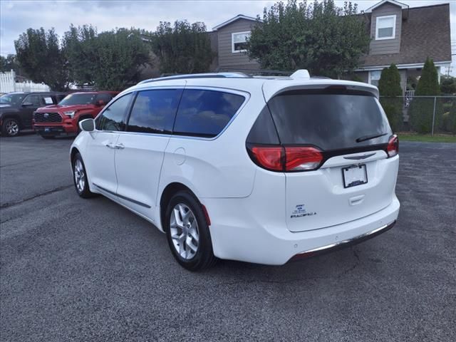 2018 Chrysler Pacifica Touring-L