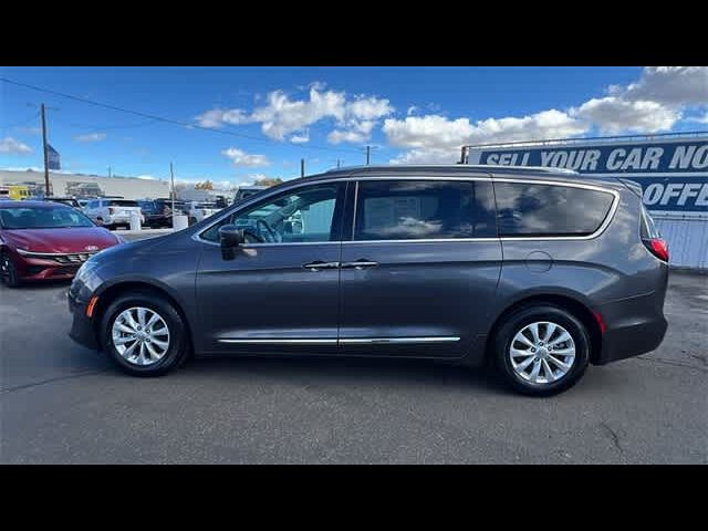 2018 Chrysler Pacifica Touring-L