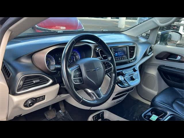 2018 Chrysler Pacifica Touring-L