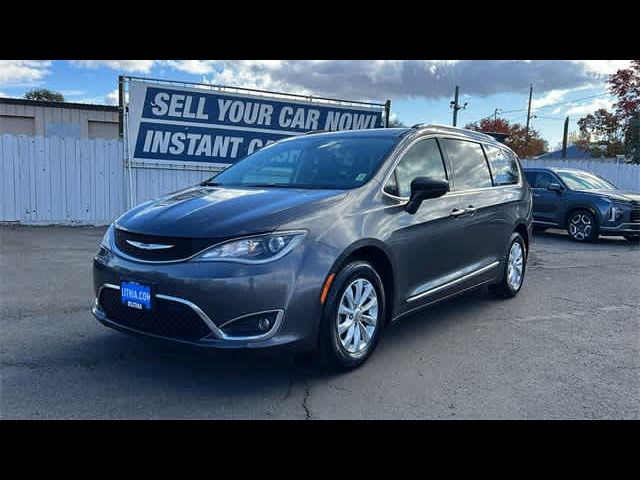 2018 Chrysler Pacifica Touring-L