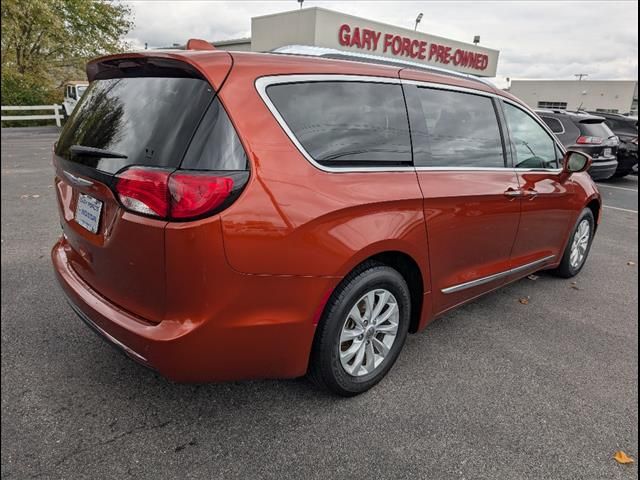 2018 Chrysler Pacifica Touring-L