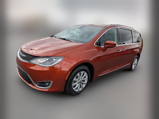 2018 Chrysler Pacifica Touring-L