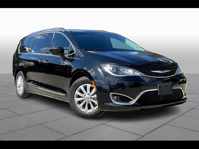 2018 Chrysler Pacifica Touring-L Plus