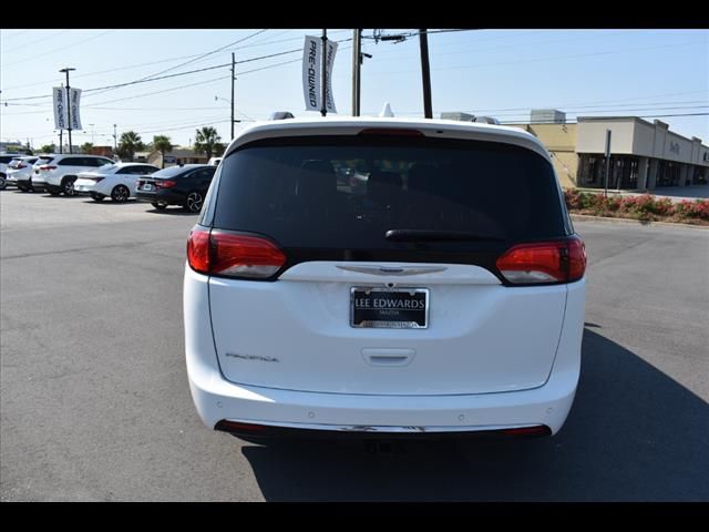 2018 Chrysler Pacifica Touring-L Plus