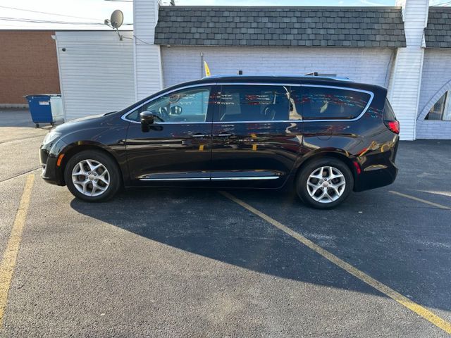 2018 Chrysler Pacifica Touring-L