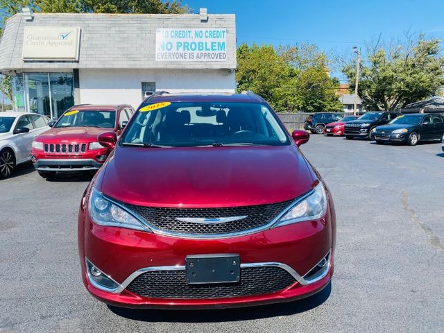 2018 Chrysler Pacifica Touring-L