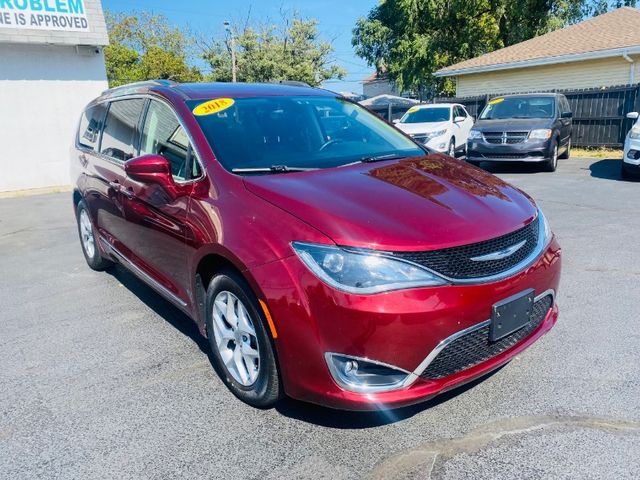 2018 Chrysler Pacifica Touring-L