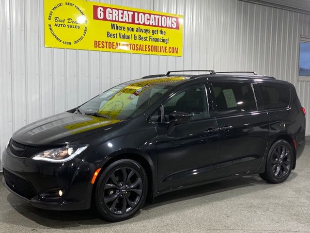 2018 Chrysler Pacifica Touring-L