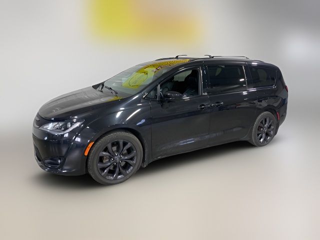 2018 Chrysler Pacifica Touring-L