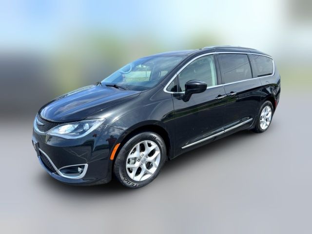 2018 Chrysler Pacifica Touring-L Plus