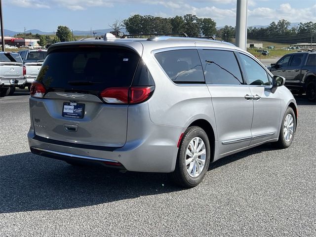 2018 Chrysler Pacifica Touring-L