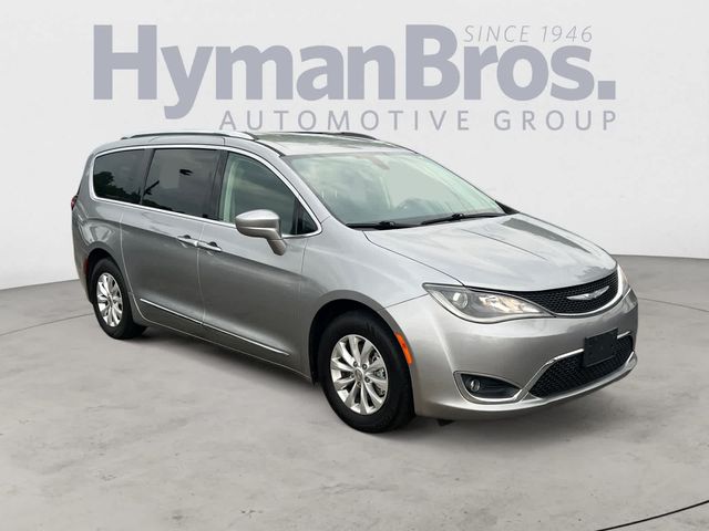 2018 Chrysler Pacifica Touring-L