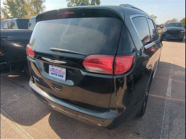 2018 Chrysler Pacifica Touring-L