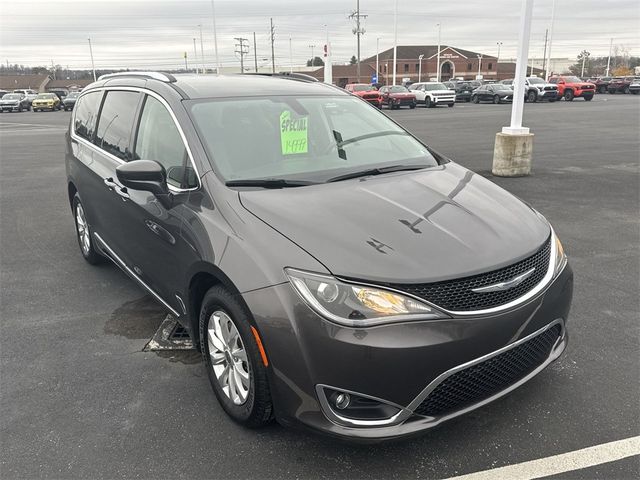 2018 Chrysler Pacifica Touring-L