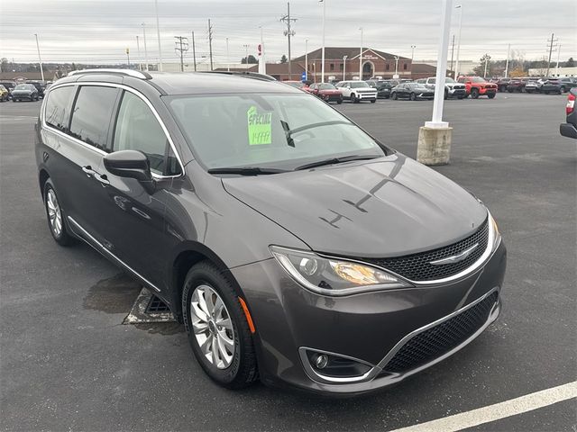 2018 Chrysler Pacifica Touring-L