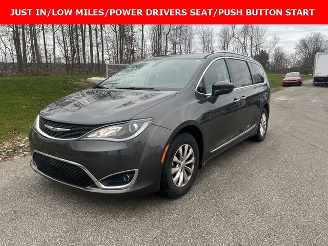 2018 Chrysler Pacifica Touring-L