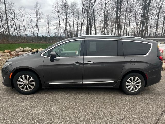 2018 Chrysler Pacifica Touring-L