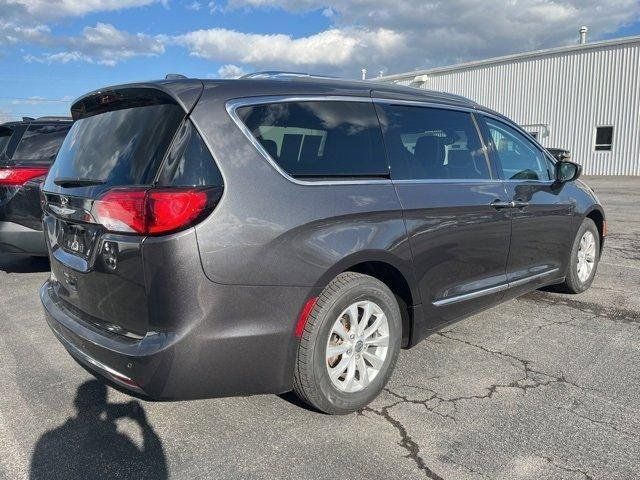 2018 Chrysler Pacifica Touring-L