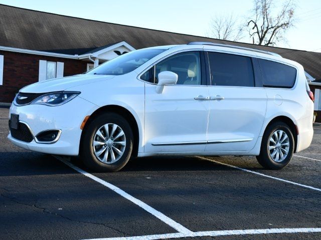 2018 Chrysler Pacifica Touring-L