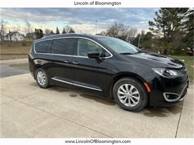 2018 Chrysler Pacifica Touring-L