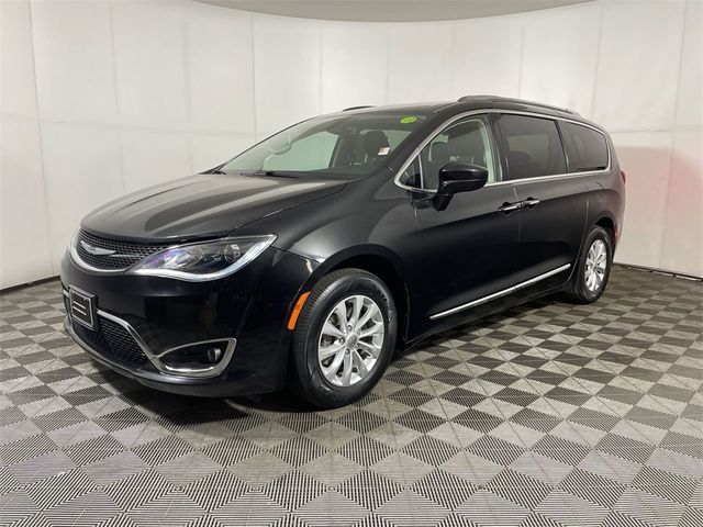 2018 Chrysler Pacifica Touring-L