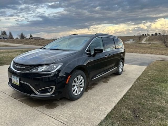 2018 Chrysler Pacifica Touring-L