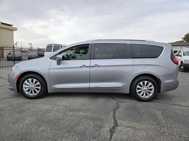 2018 Chrysler Pacifica Touring-L